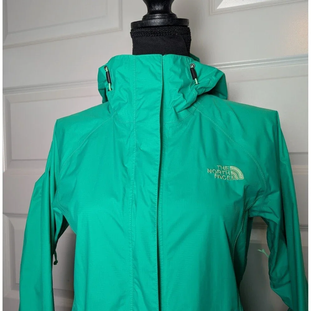 The North Face Size XS Venture Rain Jacket Green HyVent 2.5L Waterproof Shell - Picture 2 of 11